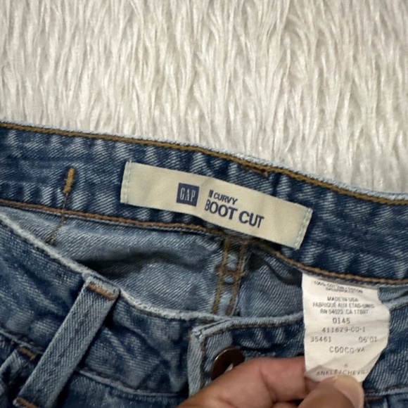 Gap women’s Y2K curvy bootcut ankle denim distressed jeans size 6 - Picture 3 of 8